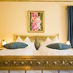 Apartamento Hirschmugl Domaene Seggau Gmbh