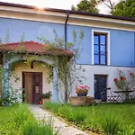 Hirschmugl Domaene Seggau Gmbh *