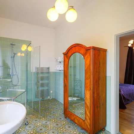 Hirschmugl Domaene Seggau Gmbh Apartment
