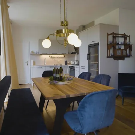 Apartment Hirschmugl Domaene Seggau Gmbh