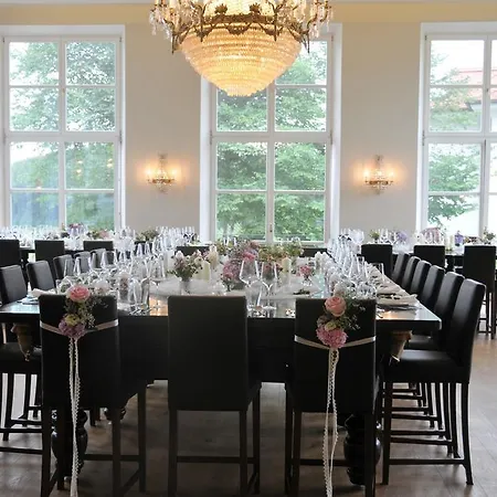 Hirschmugl Domaene Seggau Gmbh