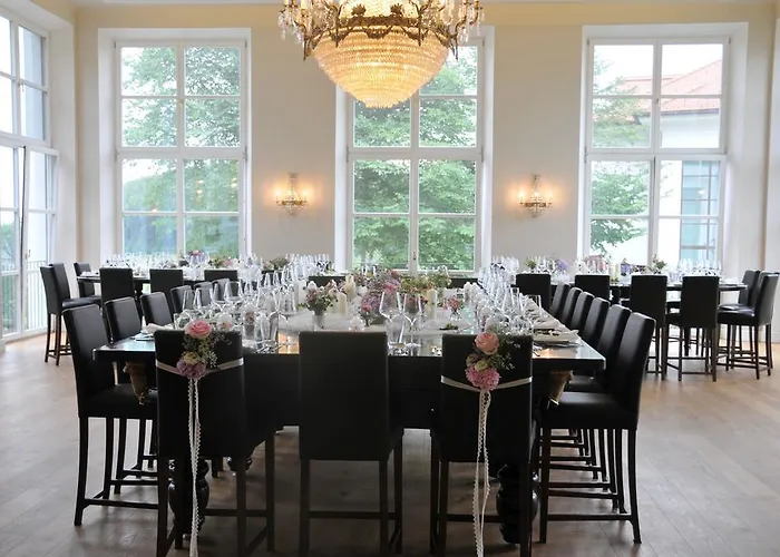 Hirschmugl Domaene Seggau Gmbh